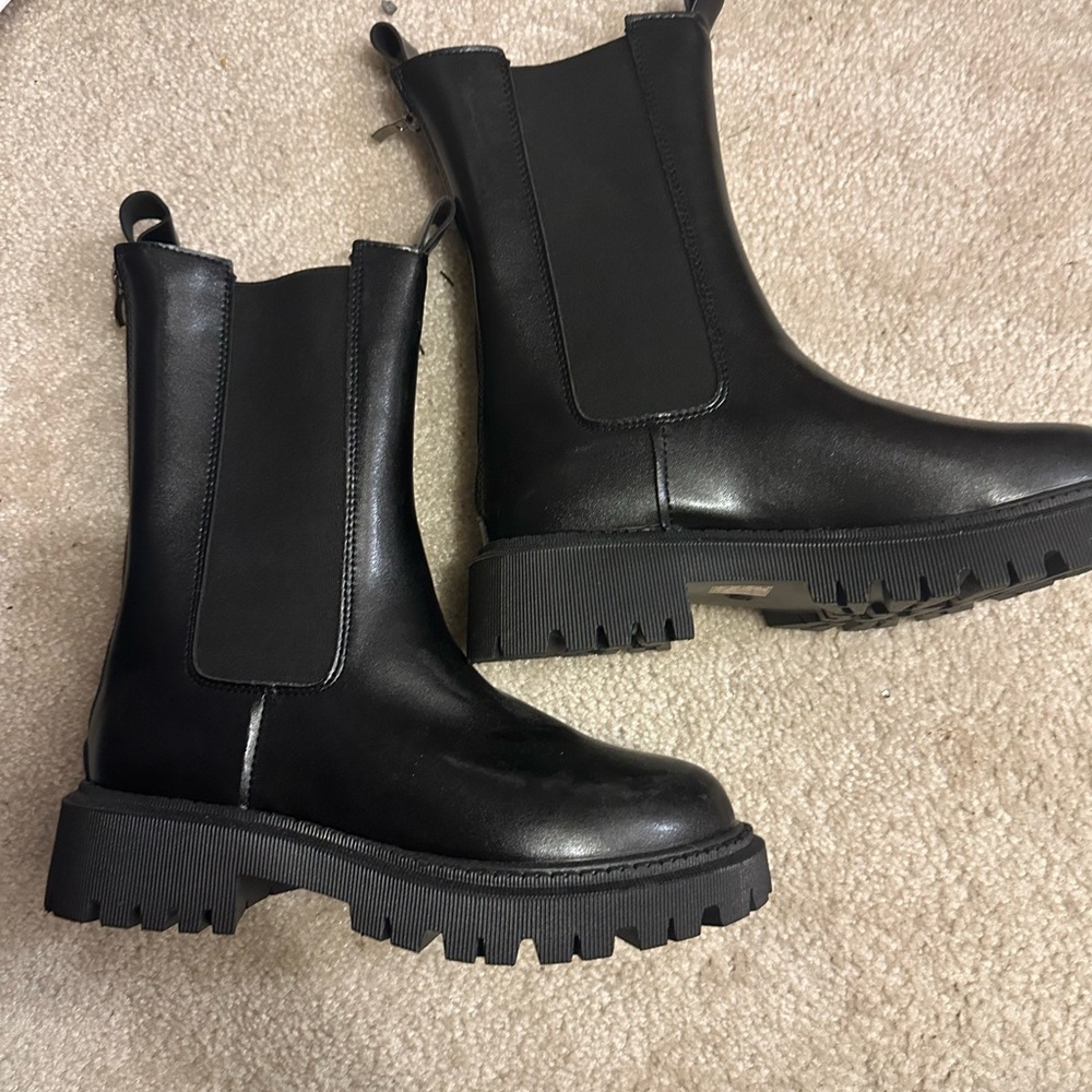 Black Leather Chunky Chelsea Boots - Picture 1 of 4
